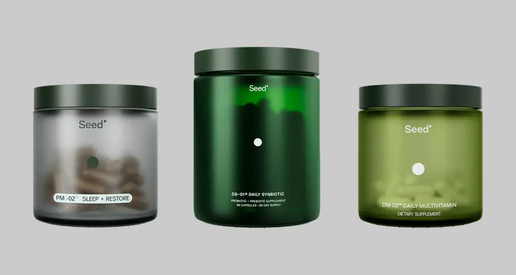 3D rendering of green supplement jar for product packaging design