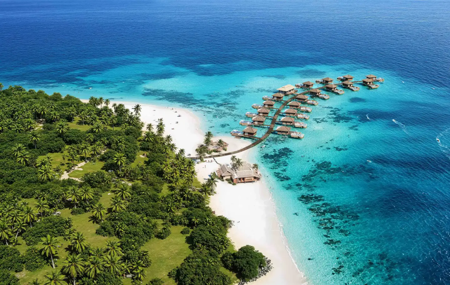Architectural Rendering Process: 7 Key Stages for Better Project Visualization Tropical island resort with overwater bungalows and clear blue ocean, Architectural Rendering Process