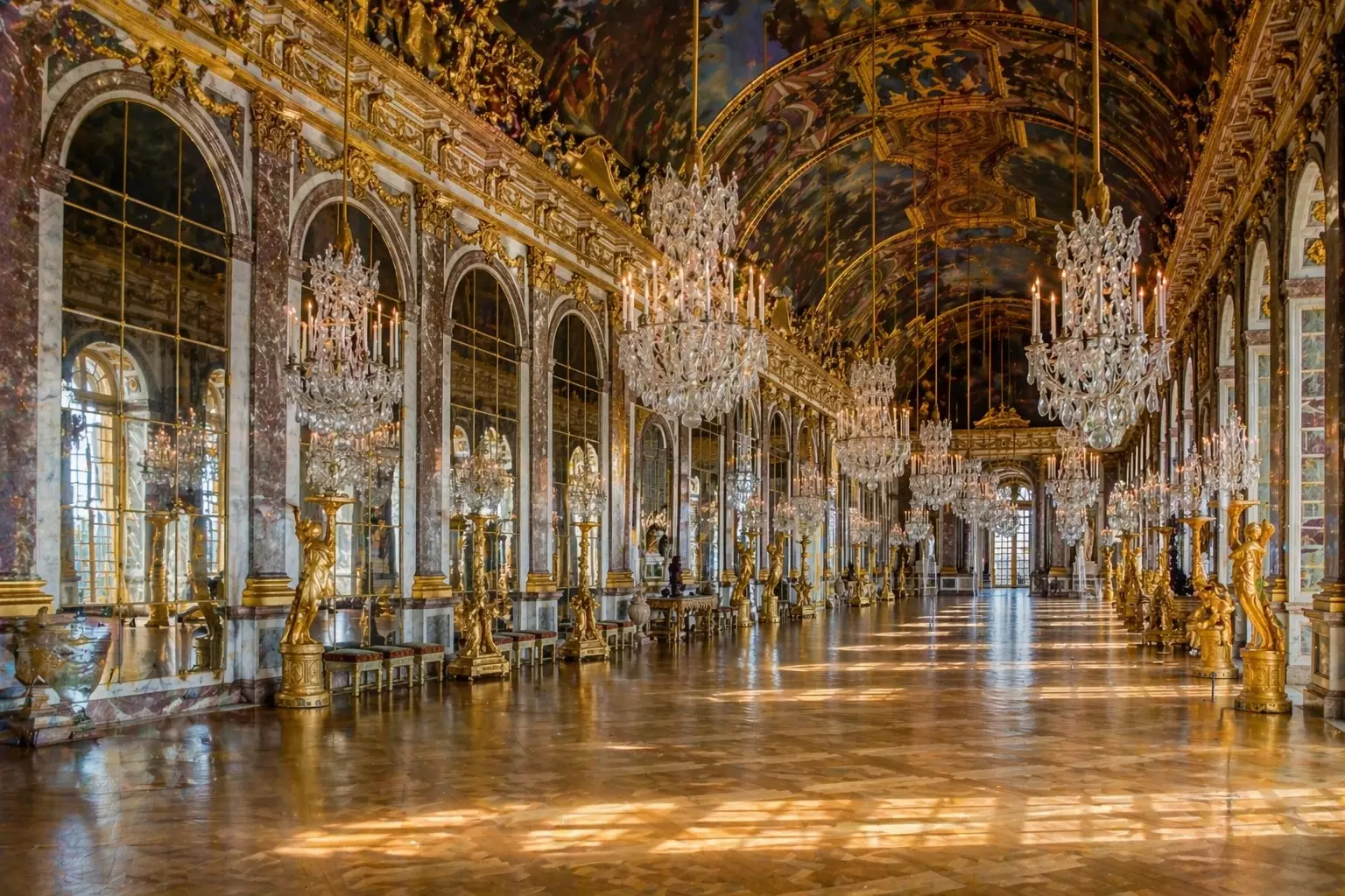 Baroque Architecture: Europe’s Boldest Expression of Power and Beauty Lavish baroque hall with chandeliers mirrors and gold decor, Baroque Architecture