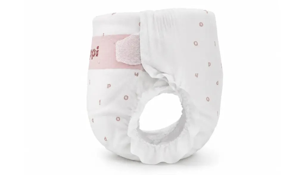 Front view of a hoppi diaper showing the leg cuff, baby diaper product render.